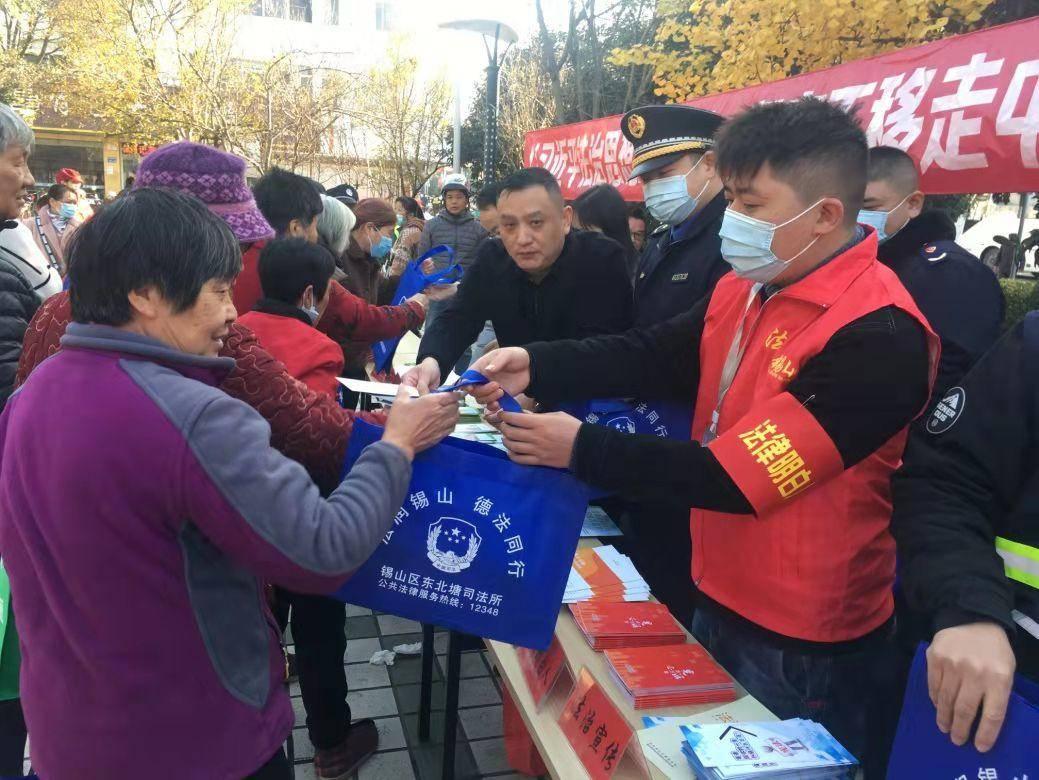 广东省公职人员学法考试，推动法治建设的积极力量